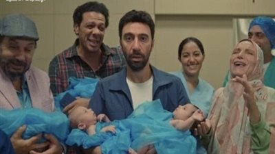 صدمة كوميدية.. محمد سلام يتحول إلى «أب لـ7 توائم» 