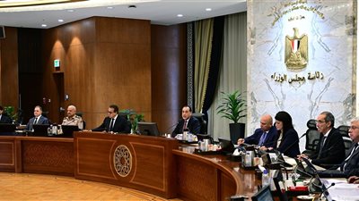 ننشر أبرز قرارات رئيس مجلس الوزراء خلال اجتماعه اليوم