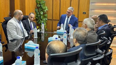 وزير البترول يجري زيارة مفاجئة لشركة أبسكو لمتابعة سير العمل 