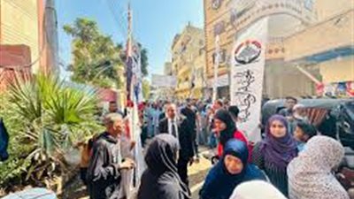 شباب وفتيات الواحات البحرية يتوافدون بكثافة على لجان انتخابات النواب 2025