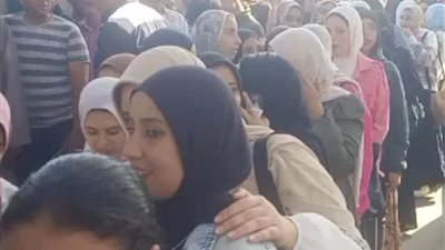 النساء يتصدرن المشهد أمام اللجان الانتخابية بالبحيرة في انتخابات مجلس النواب 2025