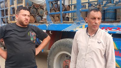 توفير سيارة لتوزيع أسطوانات الغاز بسعر 240 جنيهًا بقرية أم عزام بالإسماعيلية