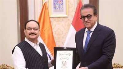 وزير الصحة يترأس مائدة مستديرة مع نظيره الهندي لتوطين صناعة الأدوية واللقاحات