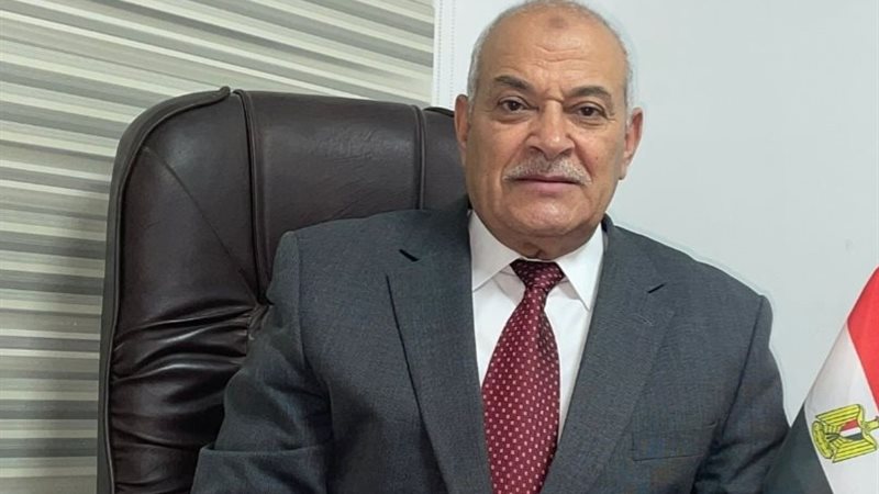 دكتور عبدالعزيز السيد