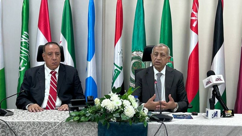 جانب من لقاء نقابة