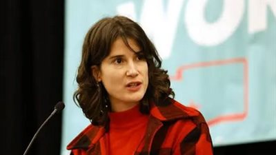 انفجار بالحزب الديمقراطي: مواجهة علنية تهز مجلس النواب بسبب تصويت مثير للجدل