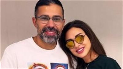 في أول ظهور.. أنغام تطمئن جمهورها بصورة مع طبيبها المعالج