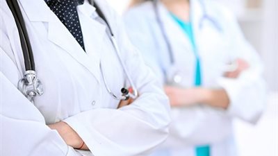 نقيب أطباء الأسنان يكشف موقف خريجي 2023 من التكليف