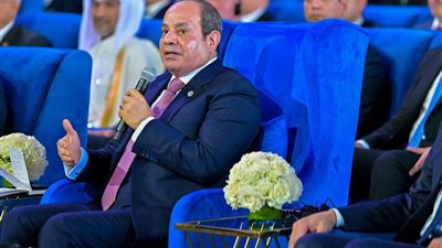 الرئيس السيسى يشهد افتتاح عدد من المحطات البحرية بالمنطقة الاقتصادية لقناة السويس