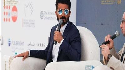 من نجم شاب إلى أيقونة سينمائية.. خالد النبوي يكشف أسرار مشواره وتعلّمه من يوسف شاهين