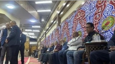 نجوم الكرة و رموز الرياضة المصرية في عزاء نجم الزمالك محمد صبري