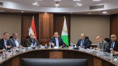 محافظ الجيزة يعقد اللقاء الأسبوعي لبحث شكاوي المواطنين