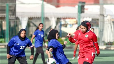 مودرن سبورت يكتسح الطيران بعشرة أهداف في دوري الكرة النسائية