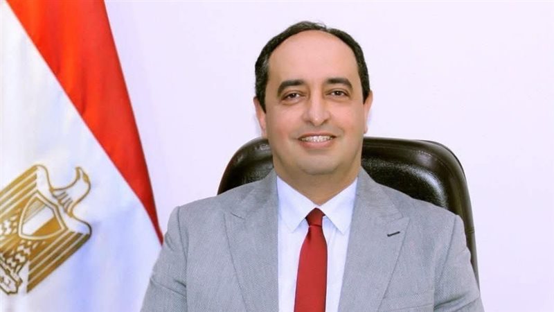 الدكتور عمرو عثمان