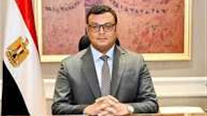 وزير الإسكان 