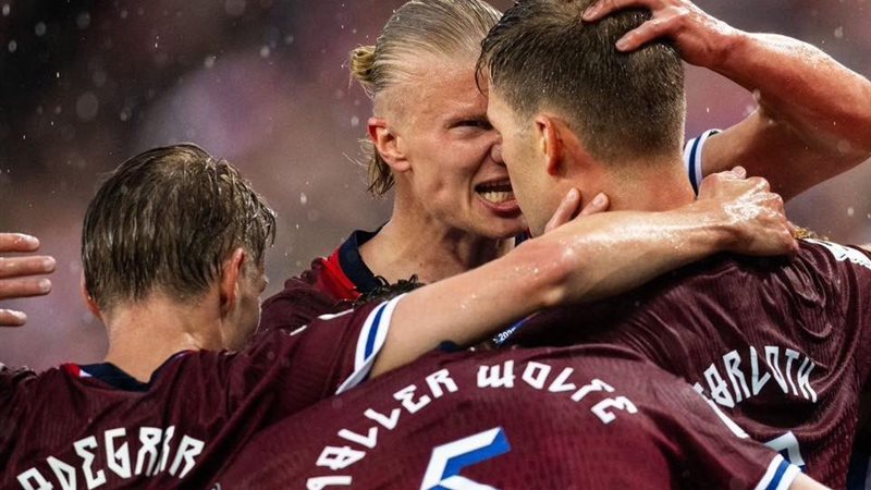 إيطاليا ضد النرويج