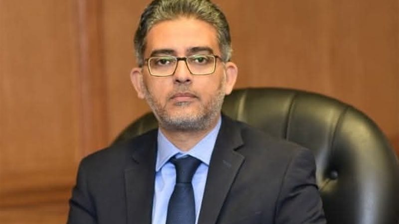 الدكتور احمد عبد