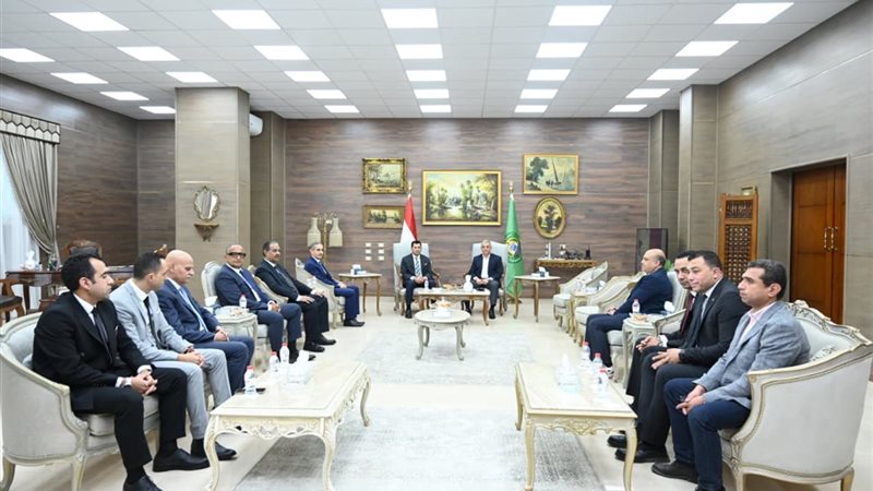 وزير الرياضة ومحافظ