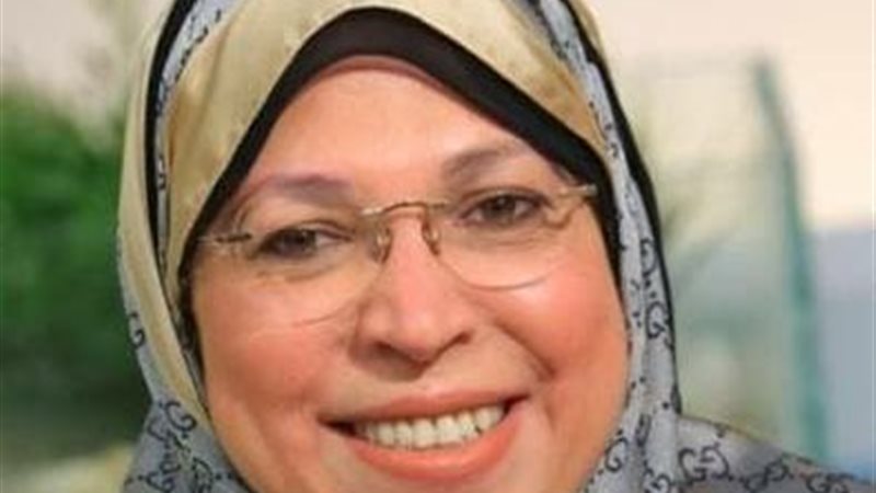 نيفين  مختار 