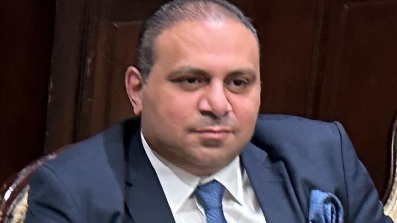 أحمد زكي، أمين عام