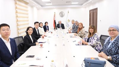 وزير التعليم العالي يبحث سبل تعزيز التعاون مع وفد الجامعة المفتوحة في الصين