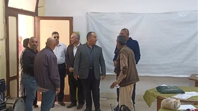 رئيس مدينة العريش يتفقد مقار التصويت لانتخابات مجلس النواب