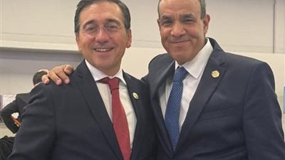 وزير الخارجية يناقش مع نظيره الإسباني سبل تطوير العلاقات البلدين 