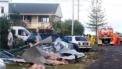 إعصار فينا يقطع الكهرباء عن آلاف السكان في الإقليم الشمالي بأستراليا