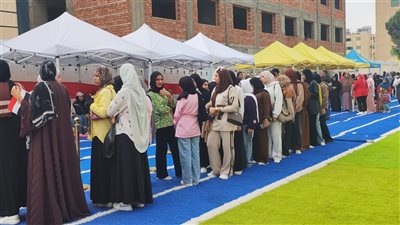 بدء توافد الناخبين أمام لجان الاقتراع في انتخابات مجلس النواب ٢٠٢٥ الإسماعيلية