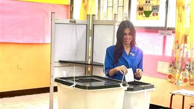 هايدي المغازي تشارك في التصويت بانتخابات مجلس النواب وتثمن التنظيم والإجراءات الاحترازية