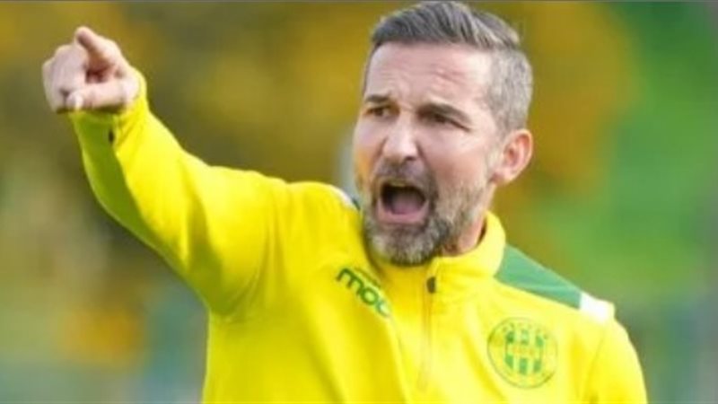 مدرب شبيبة القبائل