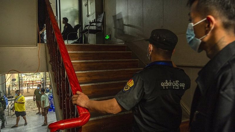 قوات ميانمار خلال