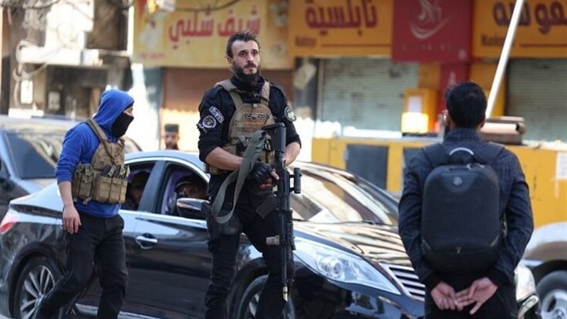 قوات أمنية في موقع