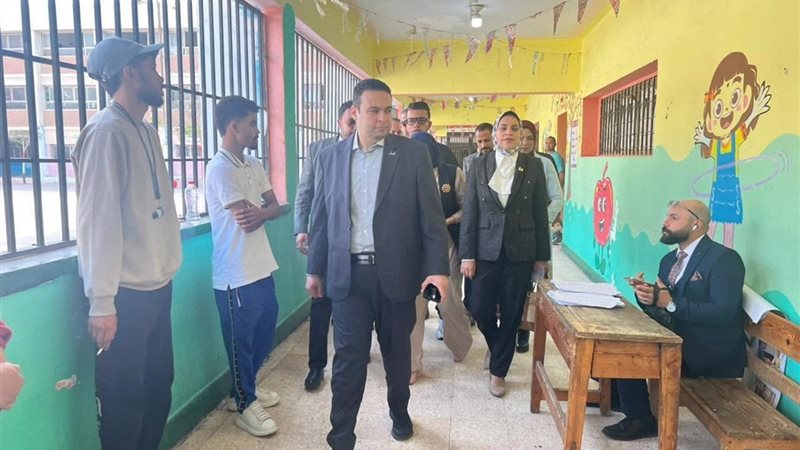 عبد المنعم أمام 