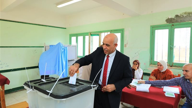 رئيس جامعة كفر الشيخ