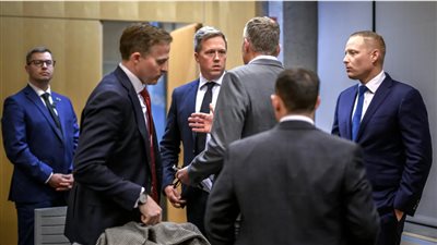 مفاوضات حاسمة في أبو ظبي وسط تصعيد عسكري ضخم على أوكرانيا