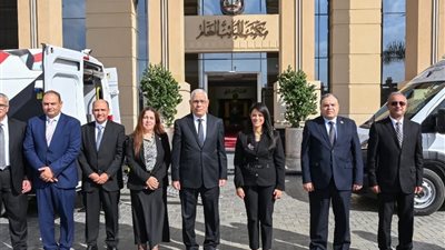 تسليم مركبات ذكية لوزارة التخطيط من النيابة العامة لدعم خدمات المواطنين