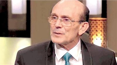 الفنان محمد صبحي يكشف  تفاصيل حريقي  قاعة التشغيل بالمسرح ومنزله