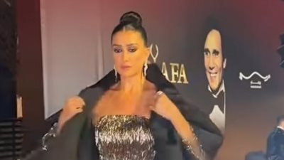 غادة عبد الرازق تتأثر بتكريمها في مهرجان 