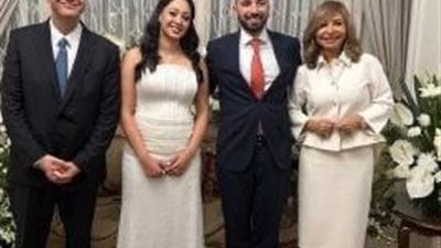 عمرو أديب ولميس الحديدي يحتفلان بخطوبة ابنهما نور في أجواء عائلية هادئة