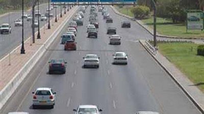 النشرة المرورية.. زحام مروري في شوارع وميادين القاهرة والجيزة 