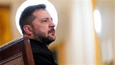 زيلينسكي: الهجمات الروسية خلفت أضرار جسيمة وحرائق في المباني السكنية