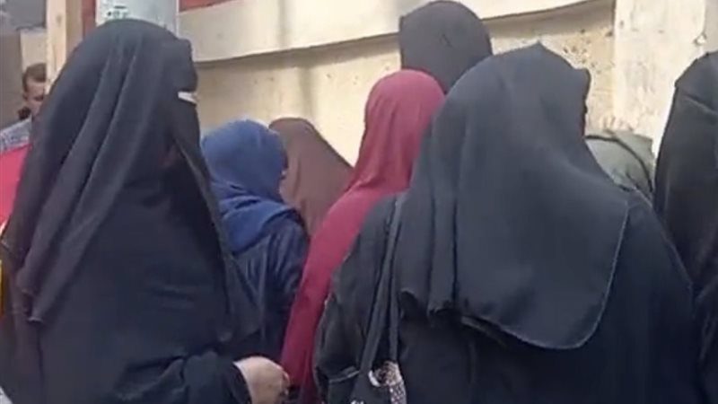 السيدات امام اللجان