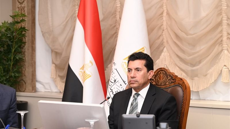 الدكتور أشرف صبحي