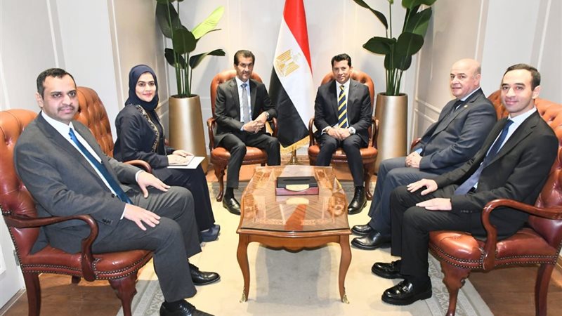 وزير الرياضة يستقبل