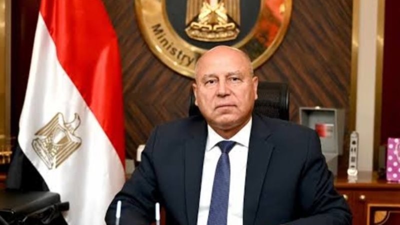 وزير الصناعة 