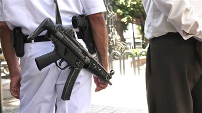 فيلم أكشن حقيقي.. عصابة تنتحل صفة ضباط وتسرق ملايين وتخطف رجل بالبحيرة 