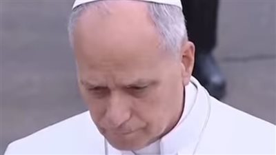 قداسة البابا لاون الرابع عشر يزور مرفأ بيروت ومستشفى الصليب ويقدّم صلاة لضحايا الانفجار