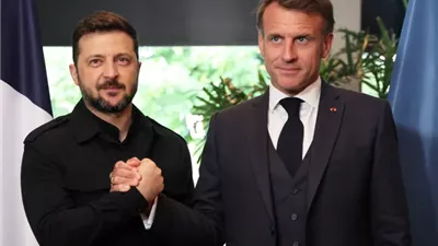 الإليزيه: ماكرون يلتقي زيلينسكي في باريس الاثنين المقبل