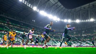 تعادل سلبي بين منتخب السعودية ومنتخب عُمان في الشوط الأول لكأس العرب